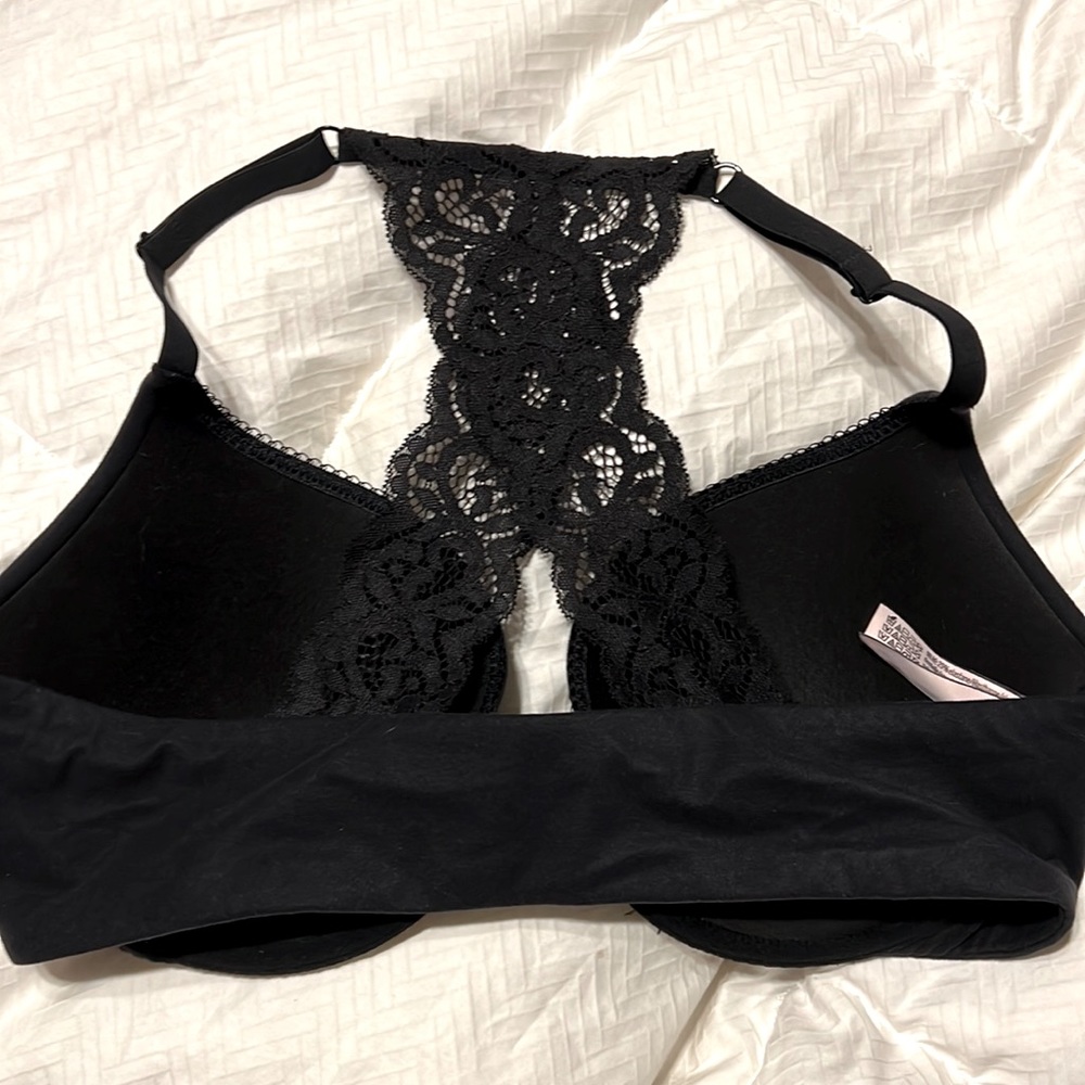 Victoria’s Secret Body By Victoria Perfect Shape Bra